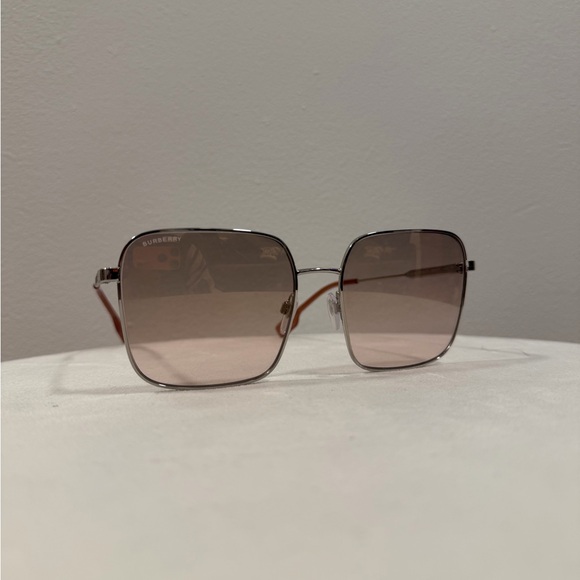 Burberry Accessories - Burberry Silver Sunglasses